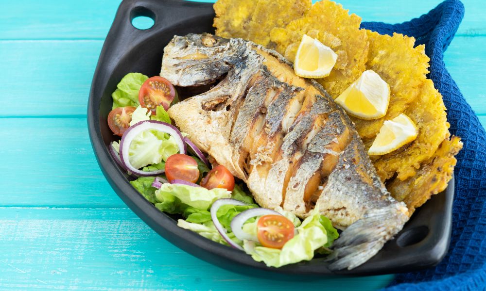 Pescado con patacones receta: Sabor caribeño