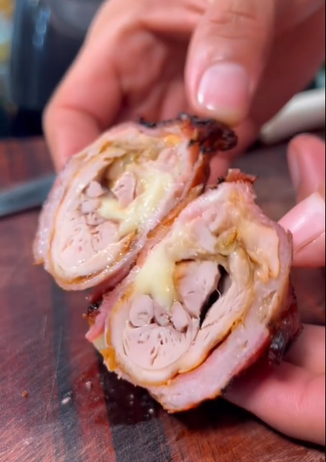Muslos de pollo deshuesados con bacon